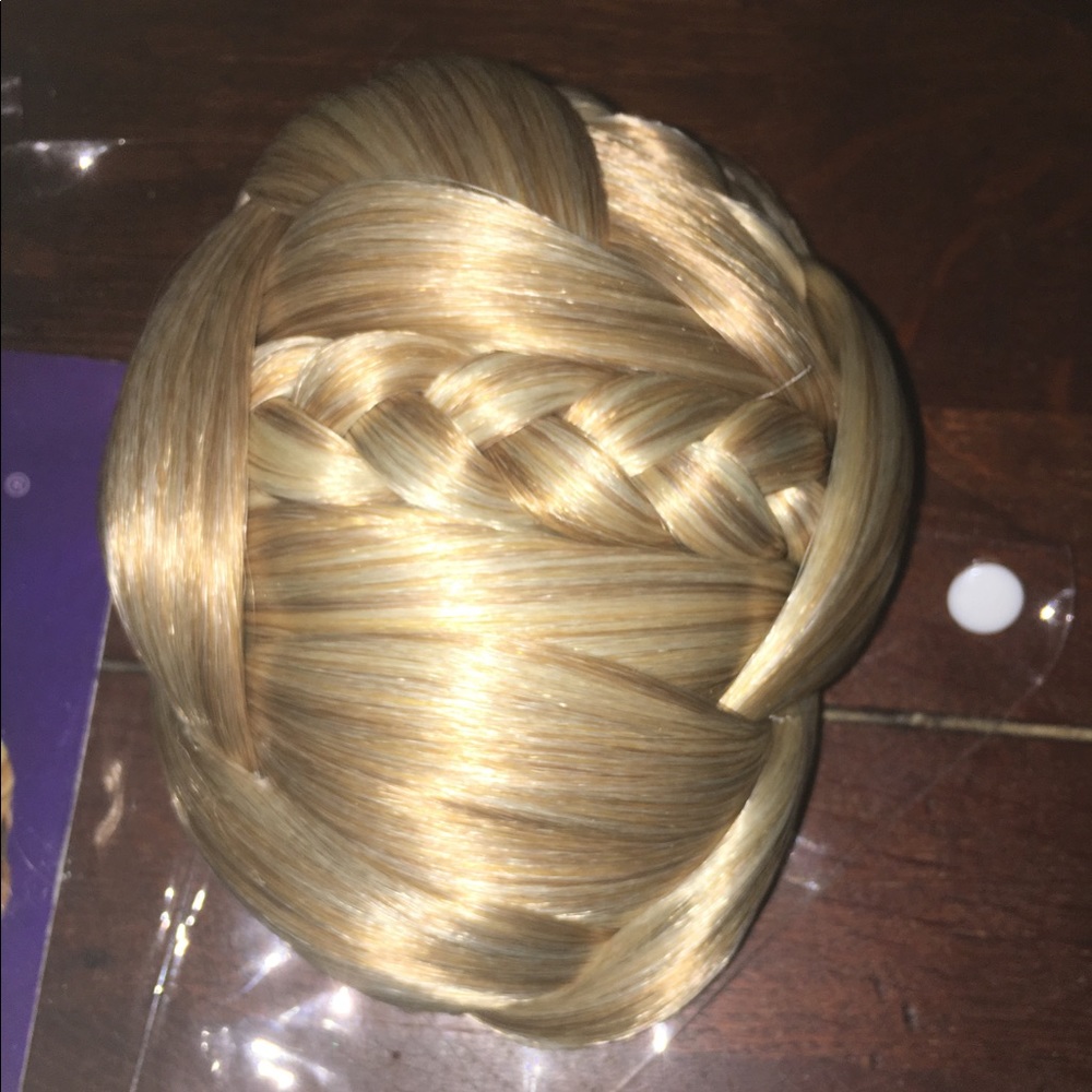 Bun hairpiece clip on NEW